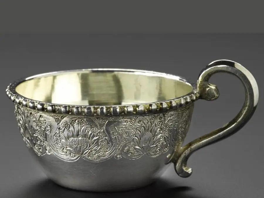 Bạc cổ Iran