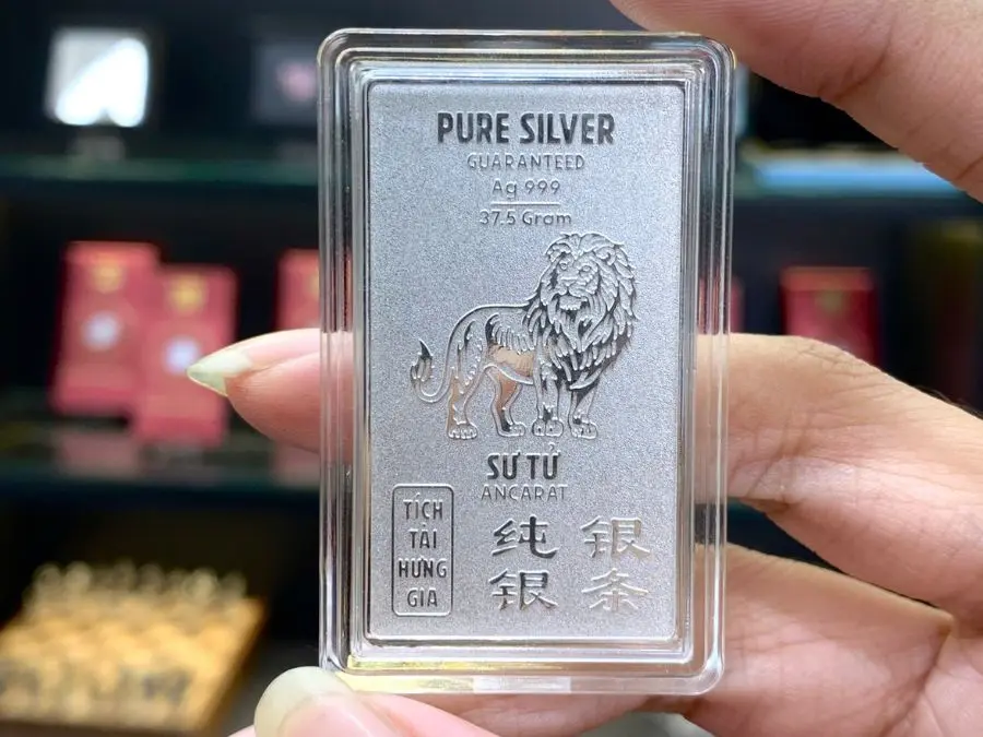 Mua bạc tích sản