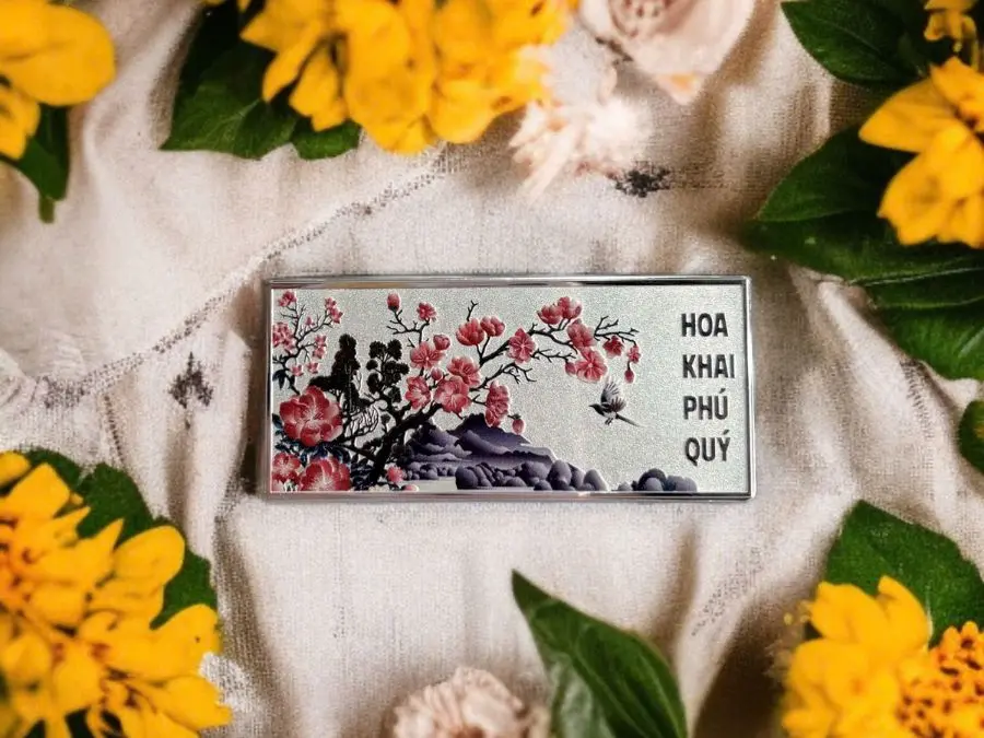 tết tặng bạc có sao không