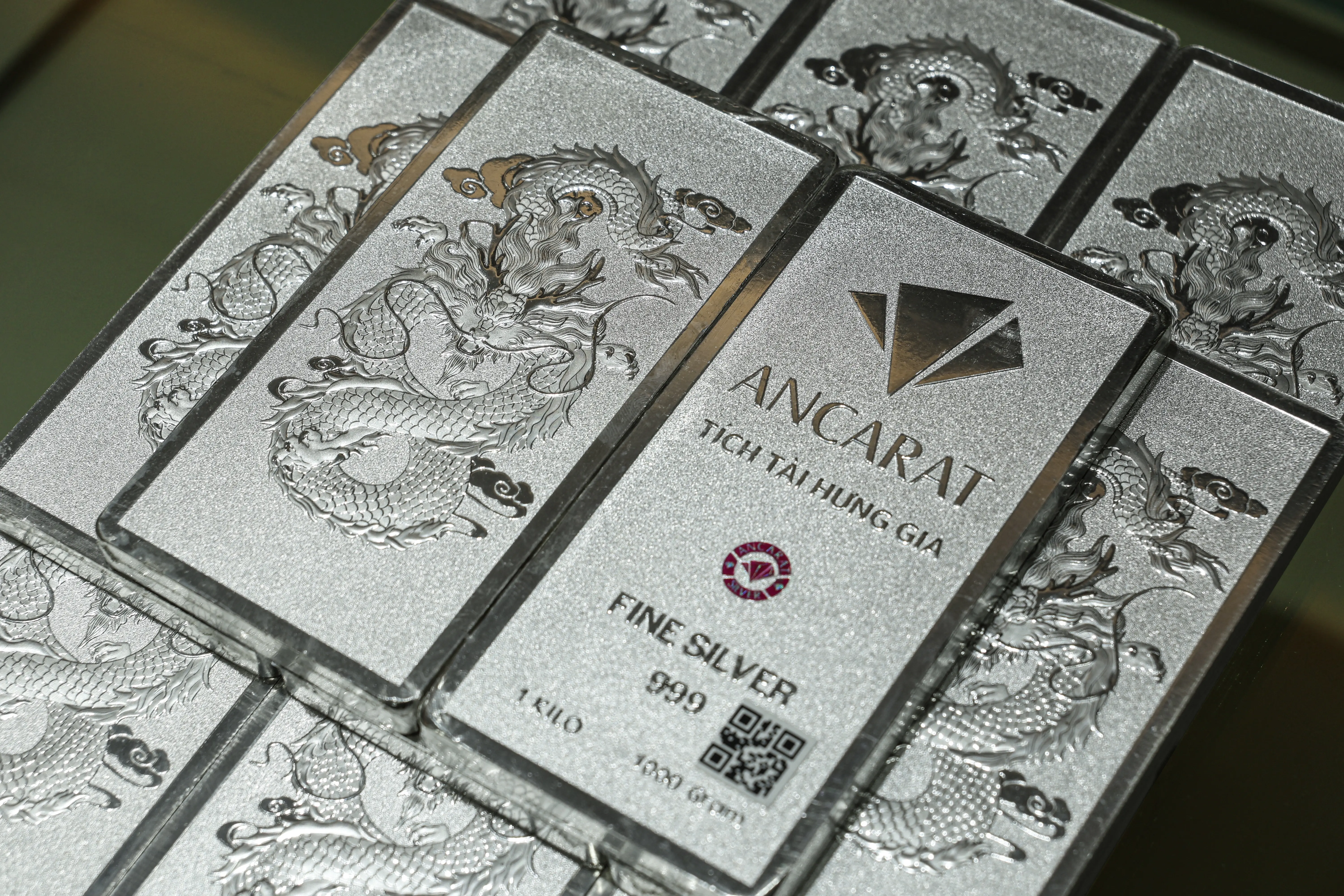Cập nhật bảng giá bạc Ancarat ngày 29/1: Giá bán ra vượt mốc 4,4 triệu đồng/lượng. Cập nhật bảng giá bạc Ancarat ngày 29/1: Giá bán ra vượt mốc 4,4 triệu đồng/lượng.